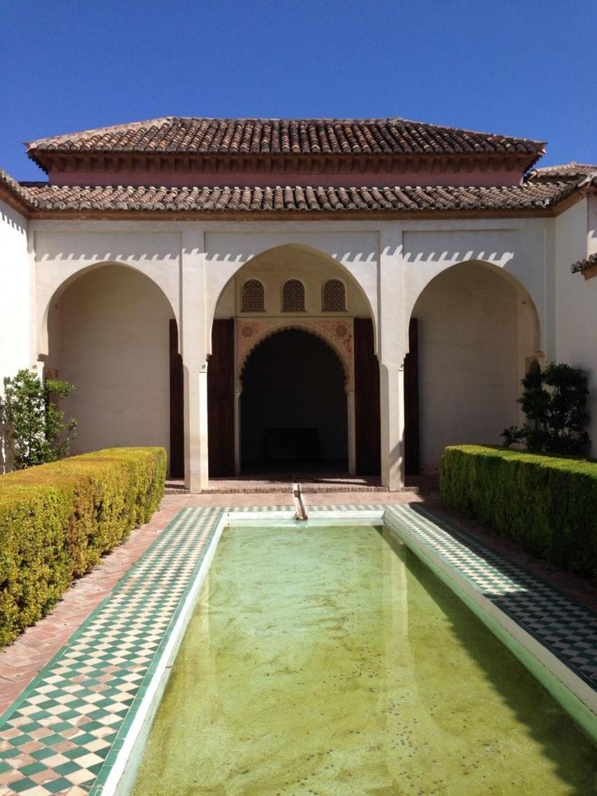 La Bella Escondida Piscina Campo De Golf Solarium Y Parking En Centro Historico Apartment Малага Екстериор снимка