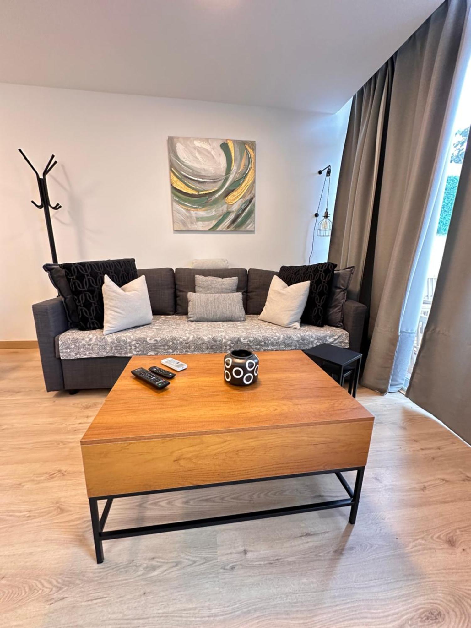 La Bella Escondida Piscina Campo De Golf Solarium Y Parking En Centro Historico Apartment Малага Екстериор снимка