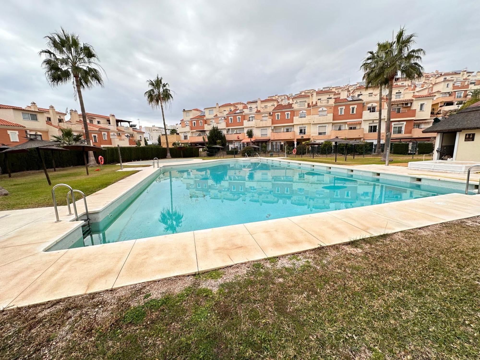 La Bella Escondida Piscina Campo De Golf Solarium Y Parking En Centro Historico Apartment Малага Екстериор снимка